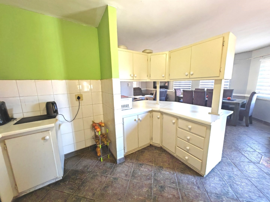 3 Bedroom Property for Sale in Pellissier Free State